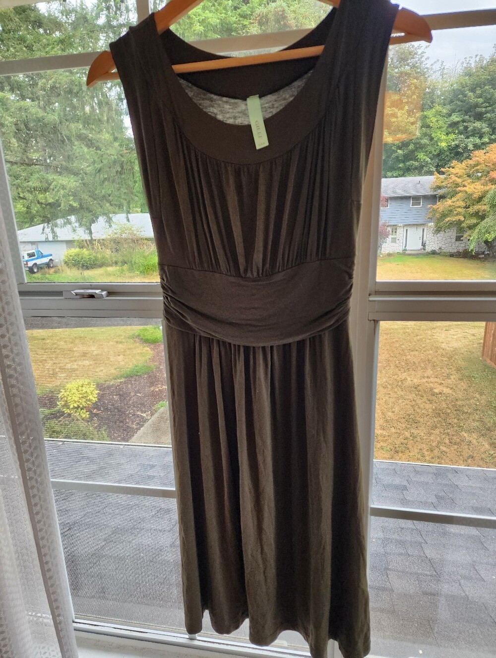 Gilli Olive Green Midi Dress